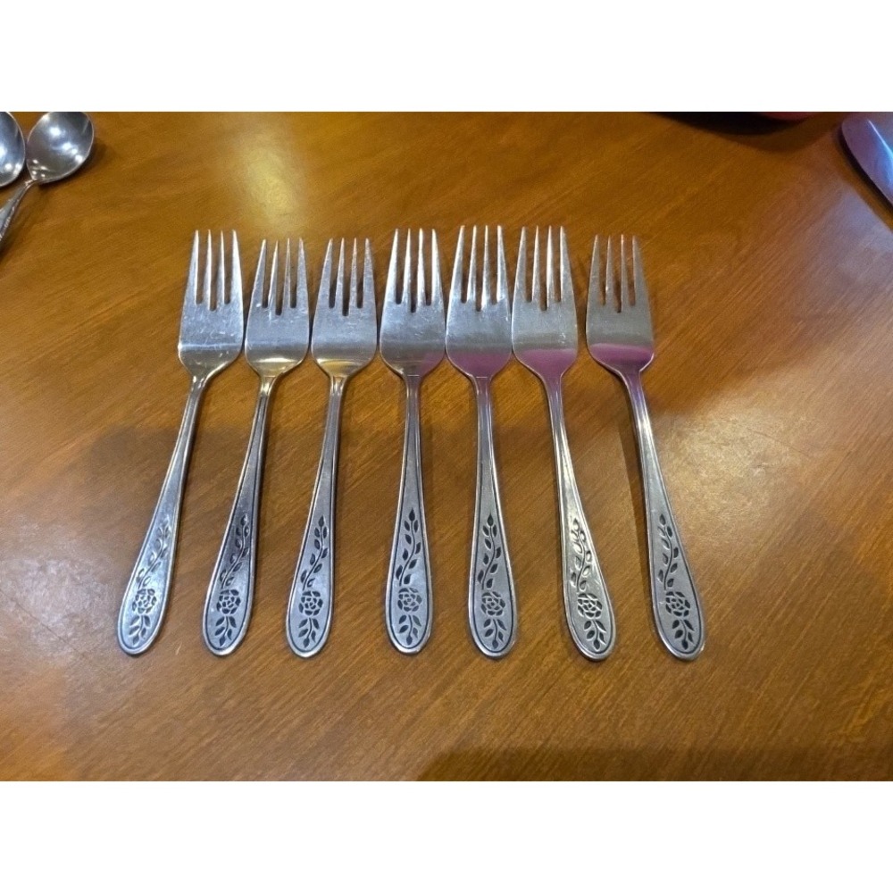 Rogers Floral Mist Stainless Korea Silverware - 7 Salad Forks